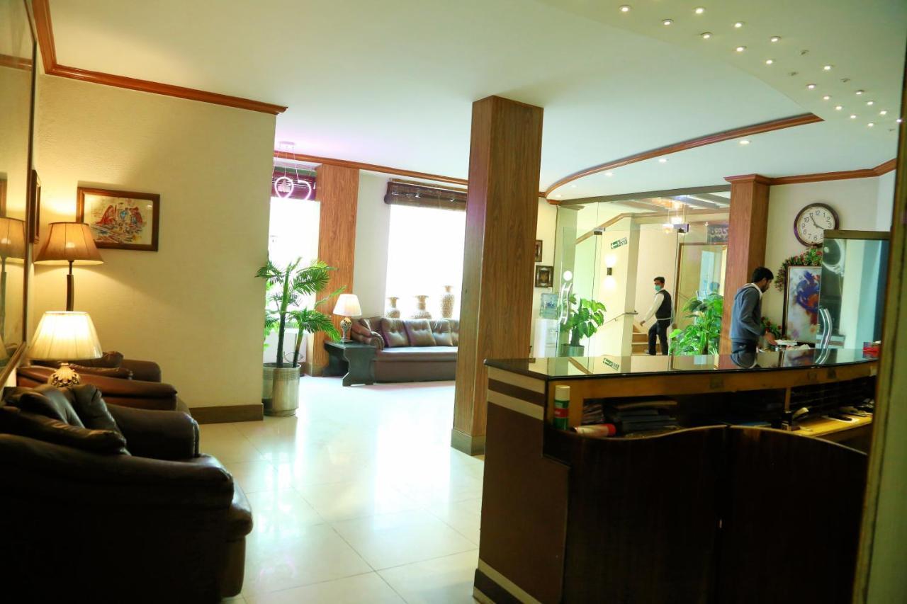 Fiesta Inn Hotel & Resorts Multan Exterior photo