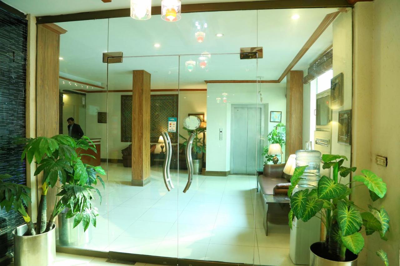 Fiesta Inn Hotel & Resorts Multan Exterior photo